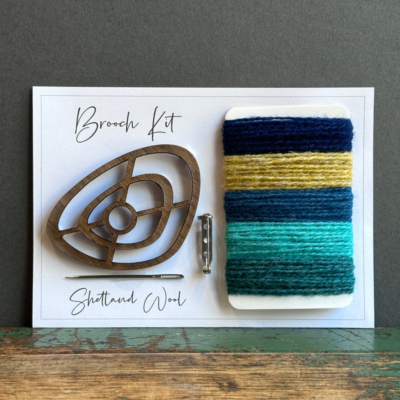 Brooch Kit - Pebble - Shetland Wool - Blue/Green/Mustard