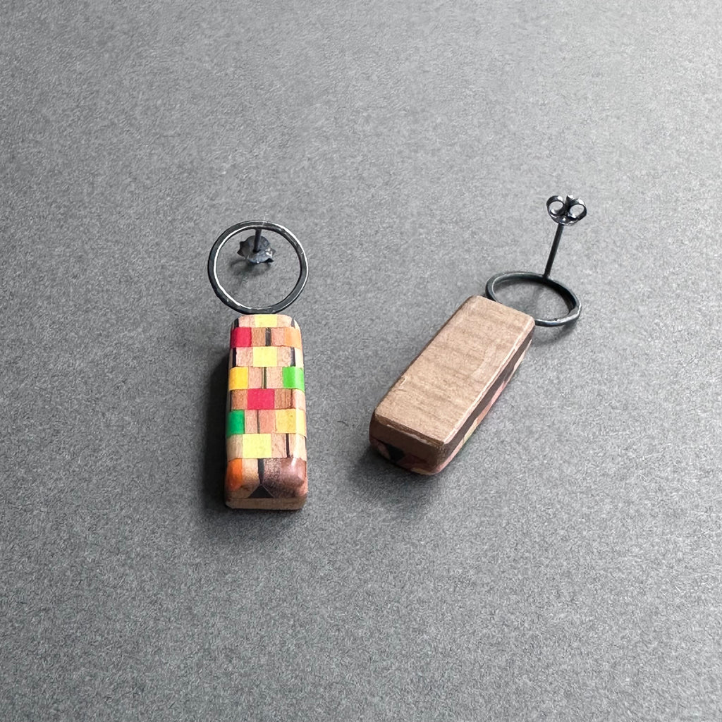 Pixel Circle Drop Studs