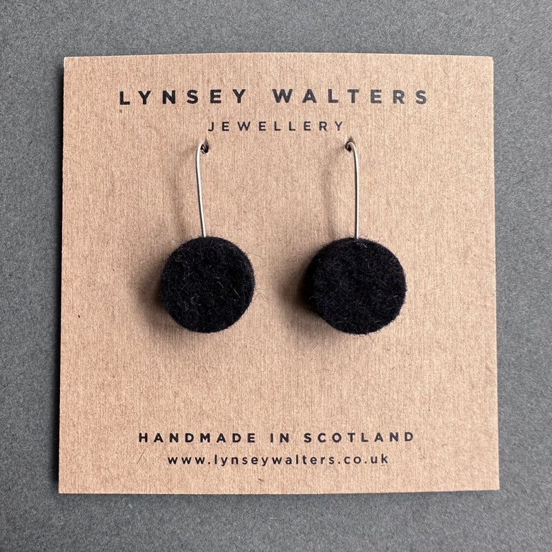 Dot Earrings 'Black'