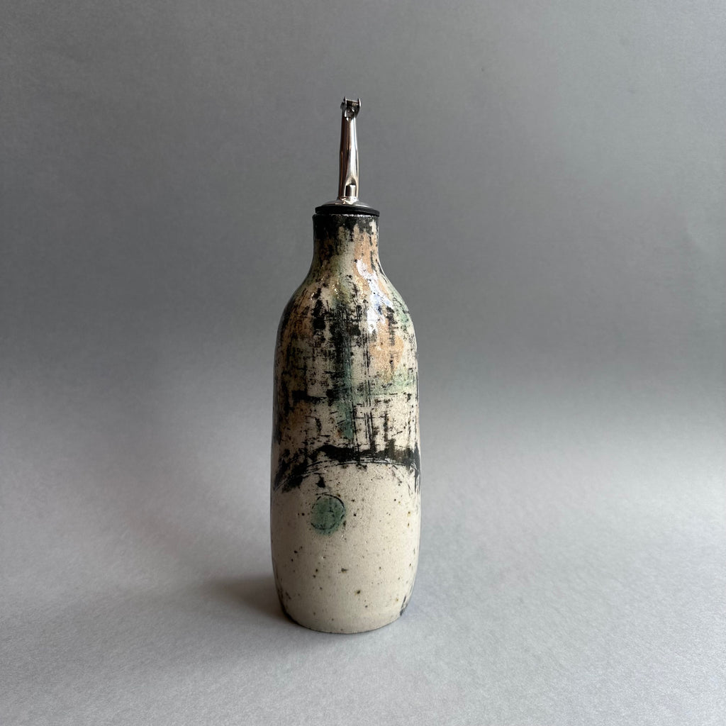 Grasping the Orient Oil Pourer #B