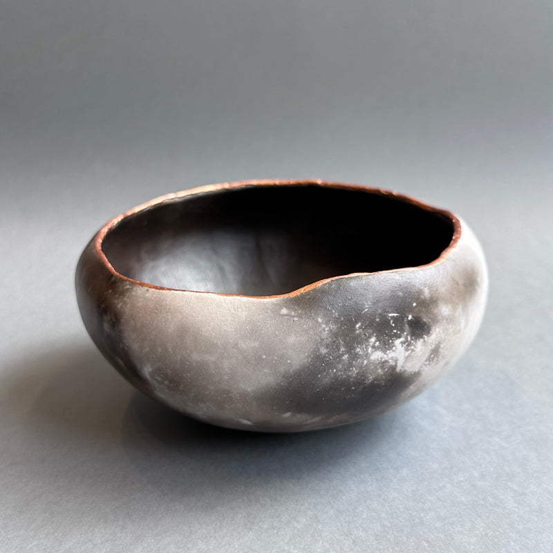Small Organic Edge Pebble Pot - Smooth Finish #A