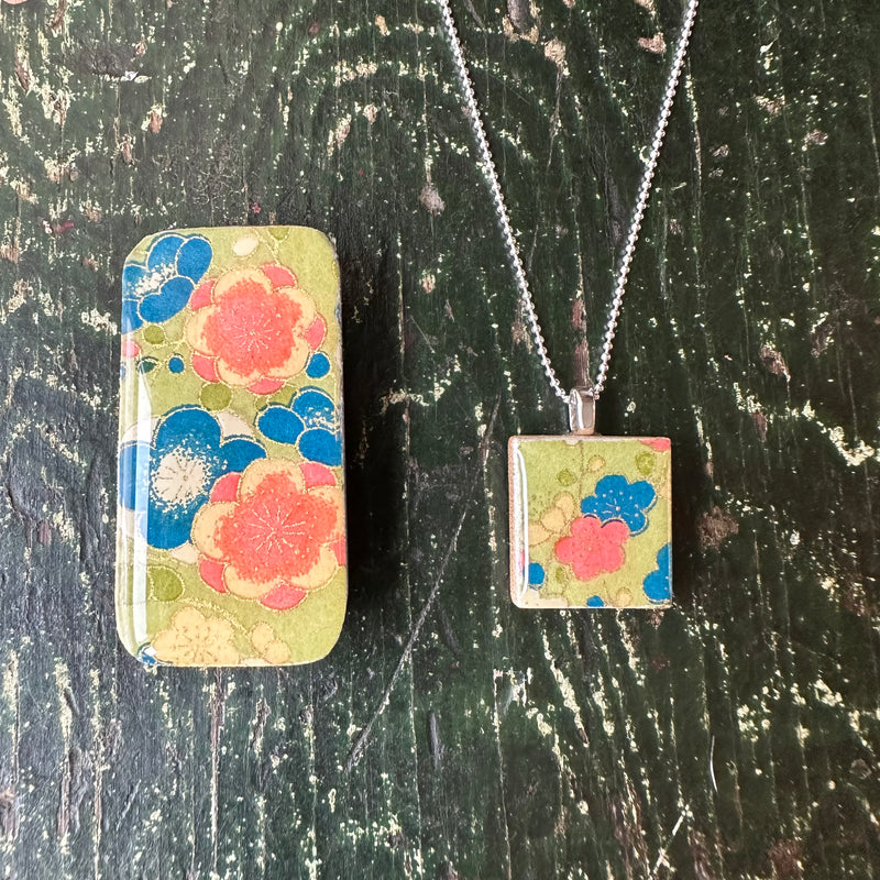 Scrabble Tile Pendant & Teeny Tiny Tin Posy Green