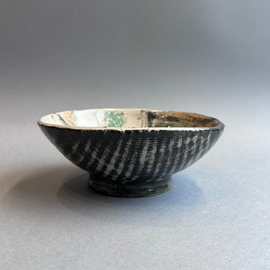 Grasping the Orient Bowl Baby #C