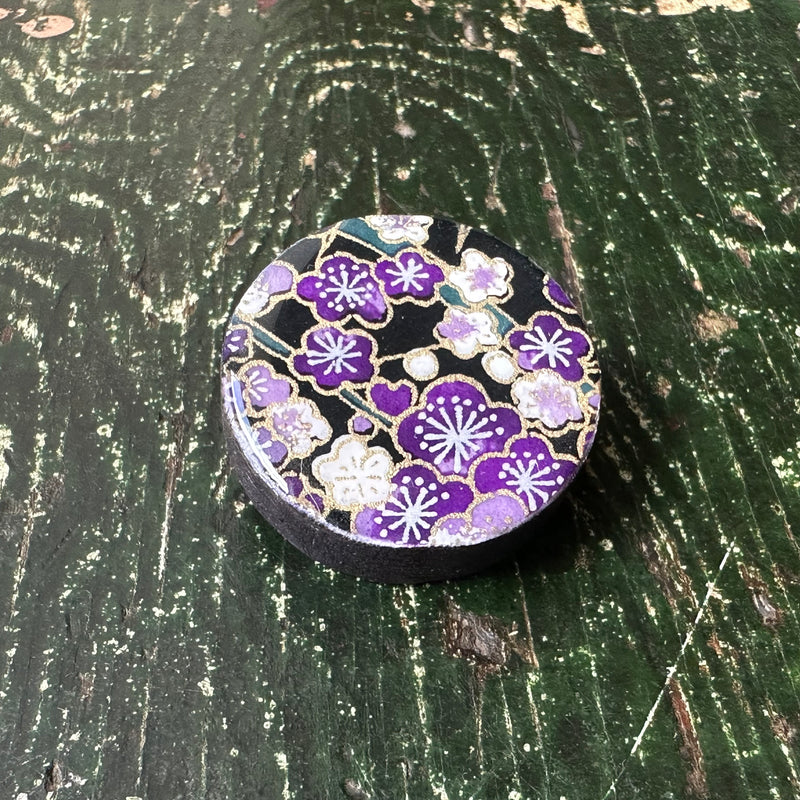 Draughts Brooch Sakura Amethyst