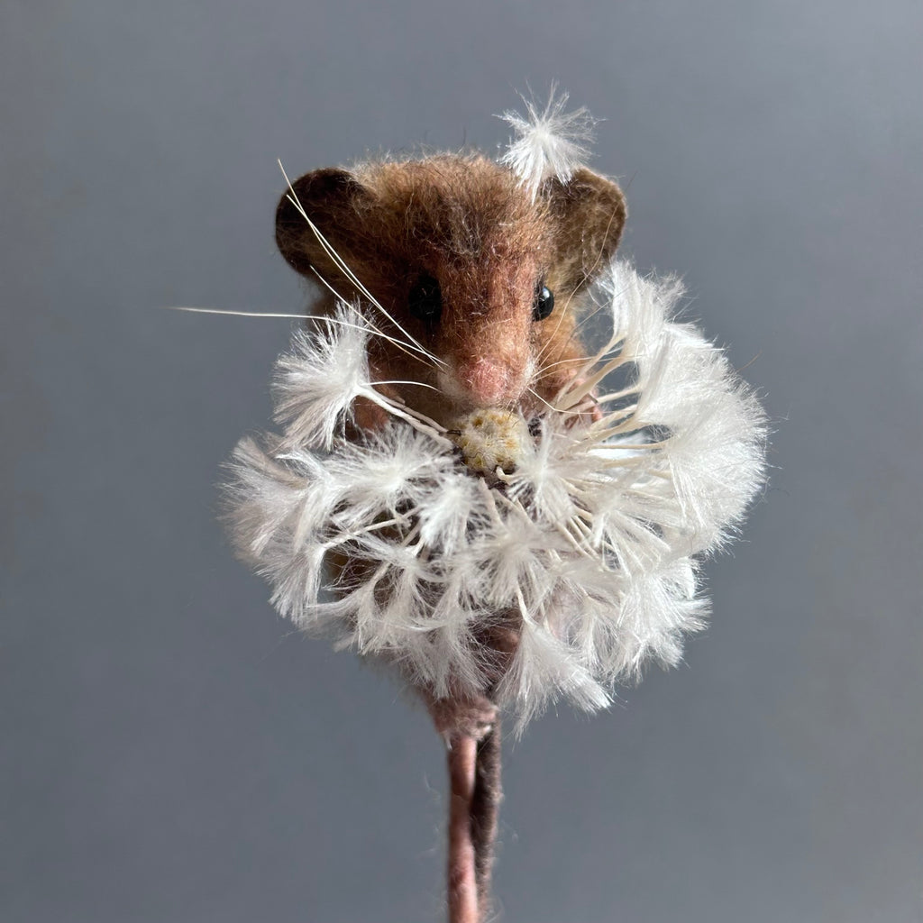 Needle Felted Sculpture ‘Mrs.Periwinkle the Harvest Mouse on a Dandelion Clock’