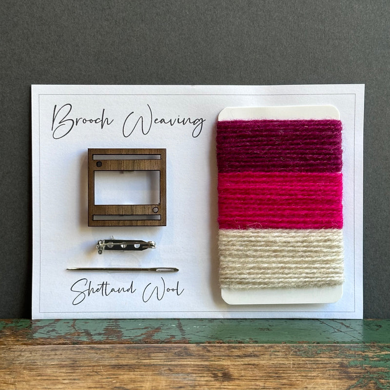 Brooch Weaving Kit - Square - Shetland Wool - Pinks