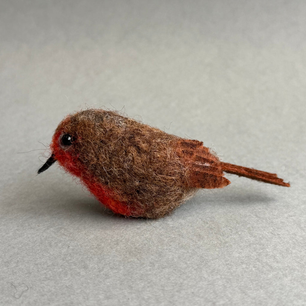 Needle Felted ‘Robin’ Brooch