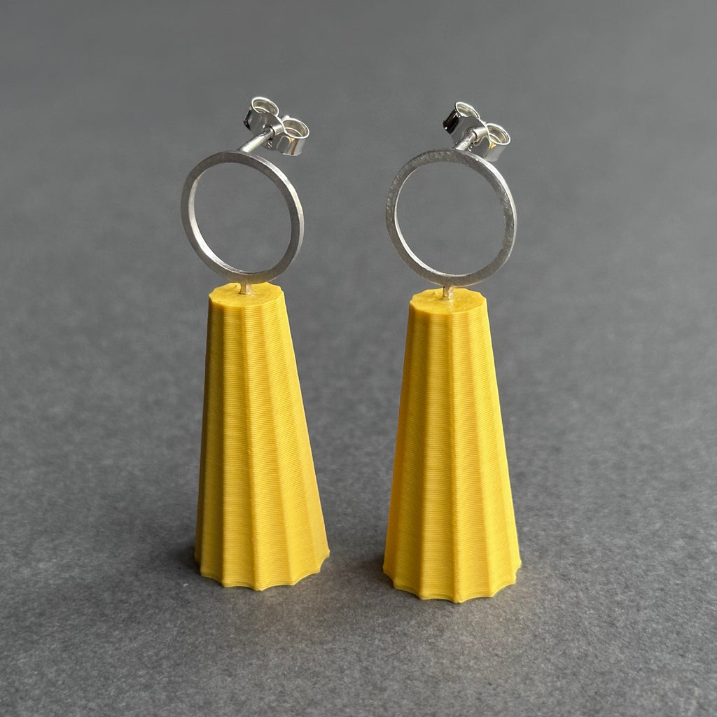 Form Earrings - Silver Circle - Large - Custard