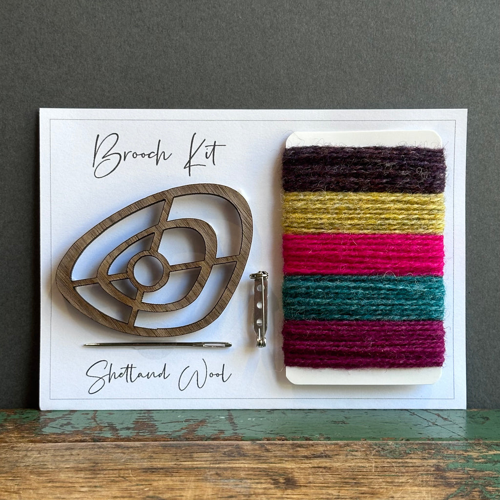 Brooch Kit - Pebble - Shetland Wool - Pinks