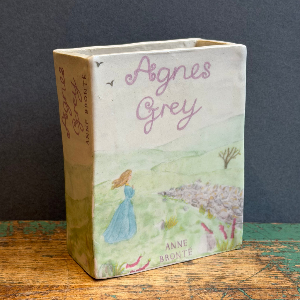 Picture Pot - Agnes Grey Book