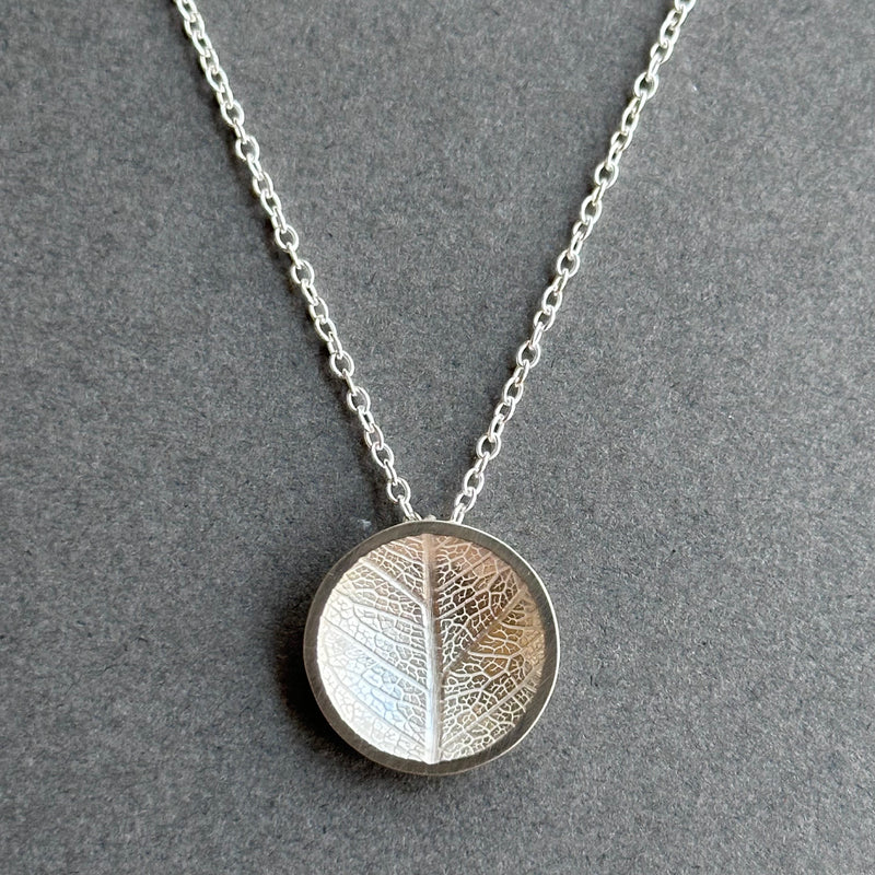 Leaf Necklace - Concave