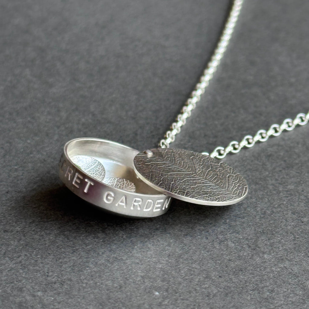 Leaf Necklace - Secret Garden