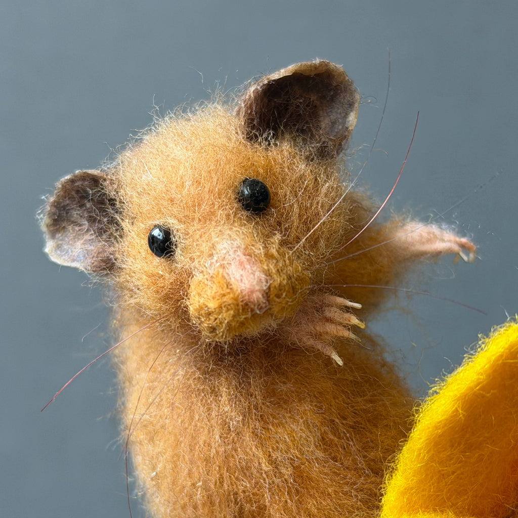 Needle Felted ‘Dilly’ Mouse with a Daffodil
