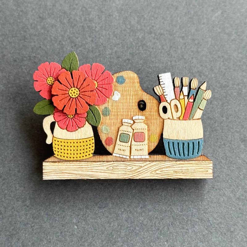 HSC Happy Shelf Brooch ‘Happy Art’