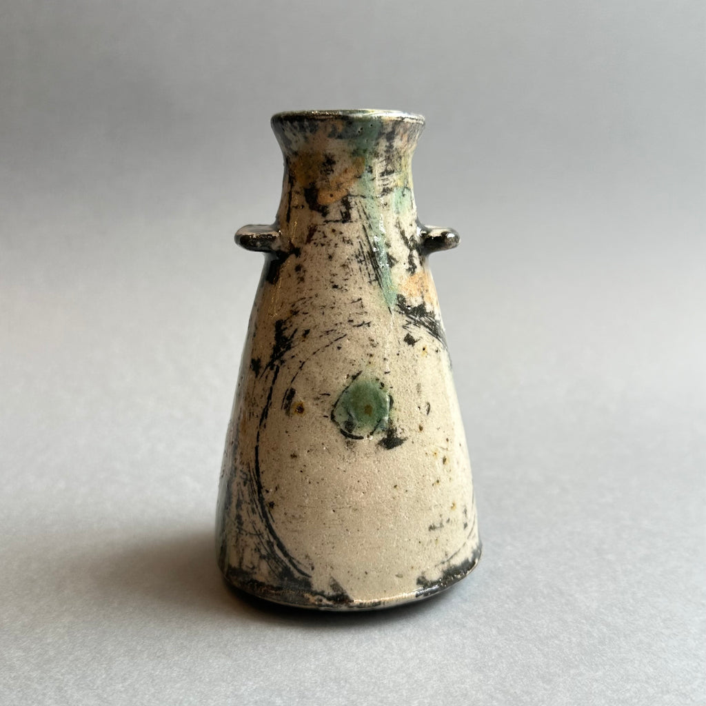 Grasping the Orient Vase Small #A
