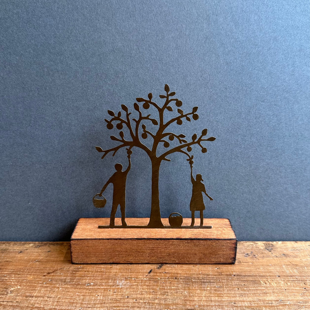 Miniature Sculpture - Orchard Couple