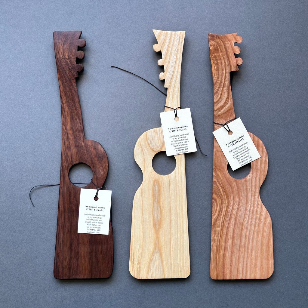 Acoustic Guitar Spatula