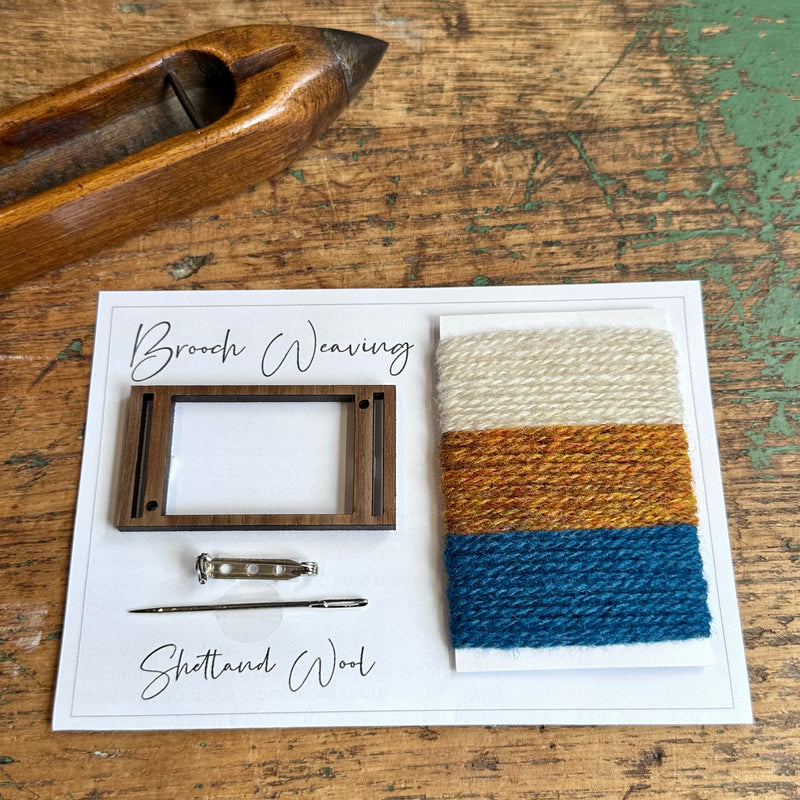 Shetland Wool Rectangular Brooch Weaving Kit [Cream/Rust/Blue]