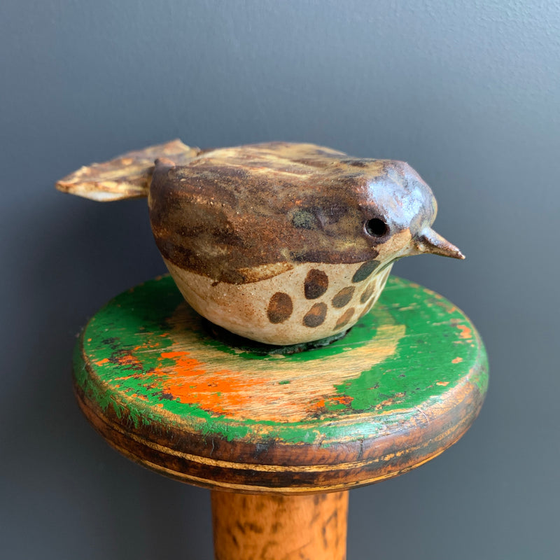 Stoneware Bird ‘Thrush’
