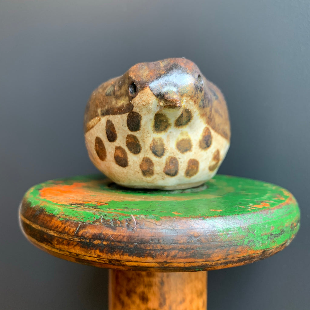 Stoneware Bird ‘Thrush’