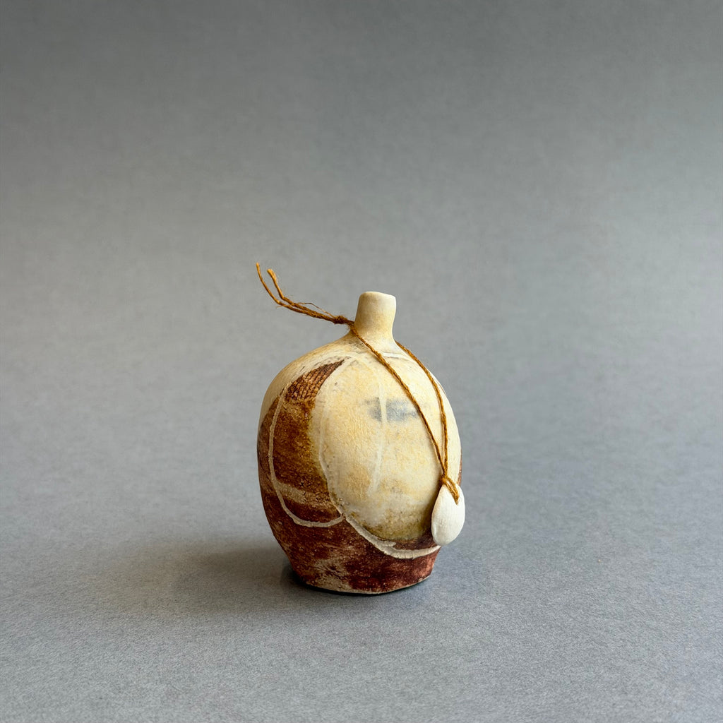 Rattling Pebble Bottle - Penarlâg [Three Sizes Available]