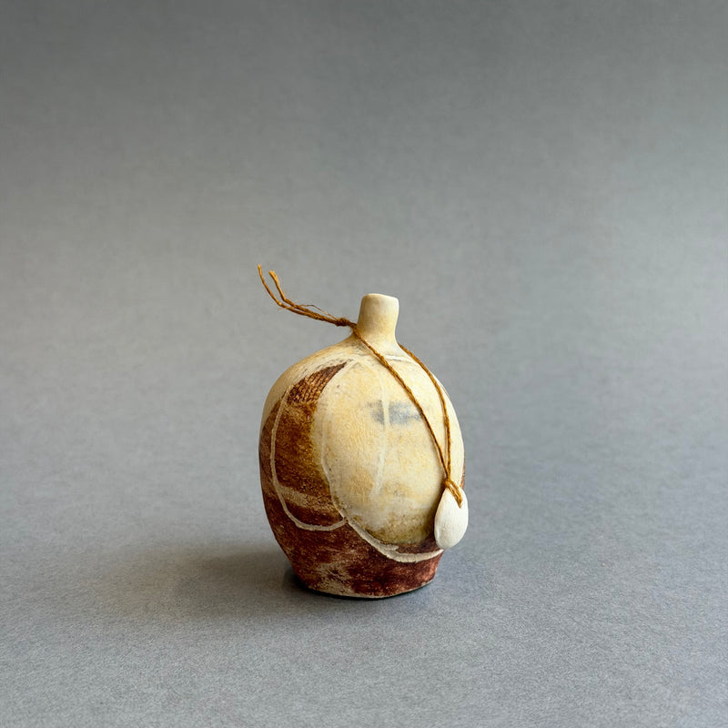 Rattling Pebble Bottle - Penarlâg [Three Sizes Available]