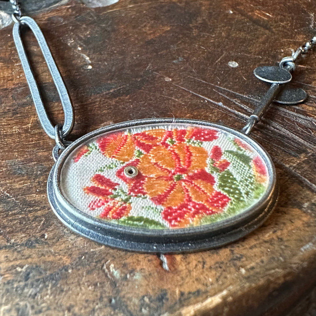 Silk Oval, Lozenge + Overlapping Ovals Necklace  [Kensita Wallflower]