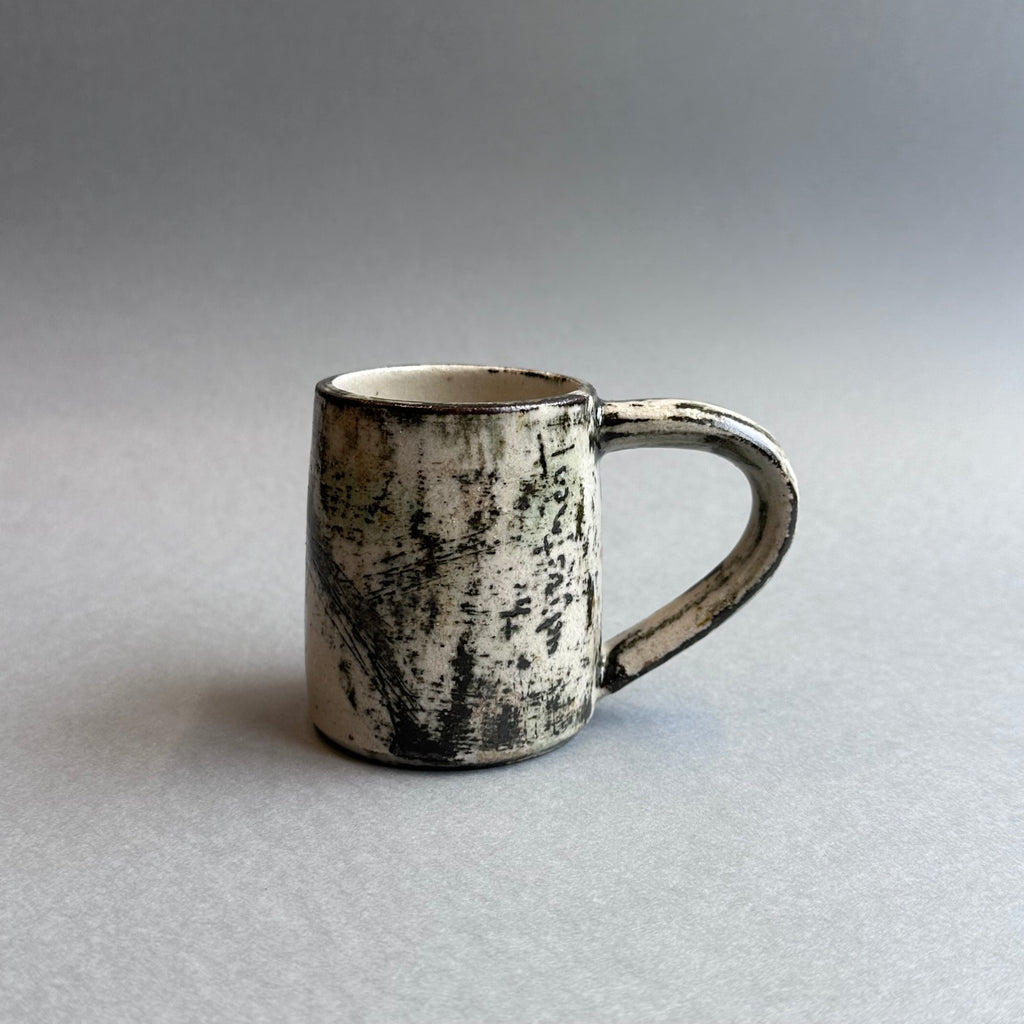 Grasping the Orient Mug Espresso #A