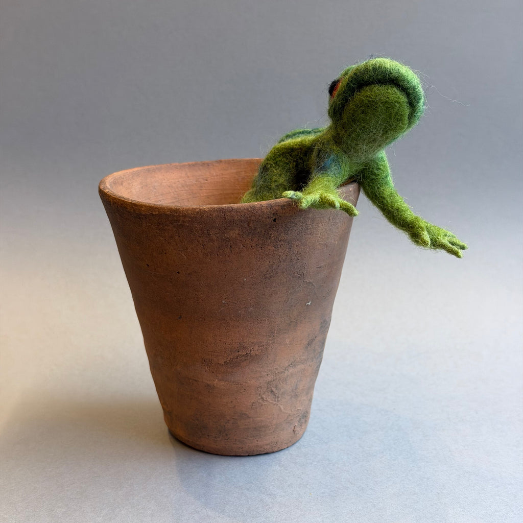 Needle Felted Froggy on a Pot [Small]