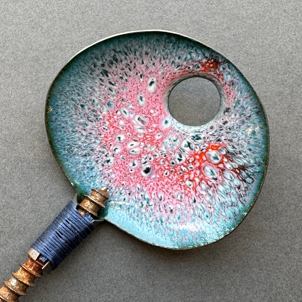 Decorative Enamel Spoon ‘Old Rusty Screw’