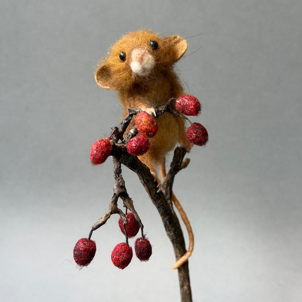Needle Felted ‘Bertie’ Mouse with Berries