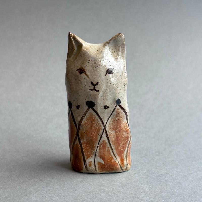 Stoneware Cat [tall]