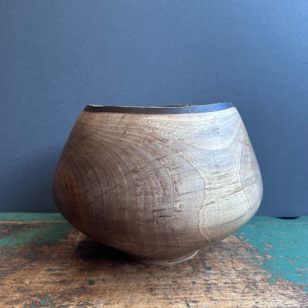 No.194 Medium Bowl - Walnut