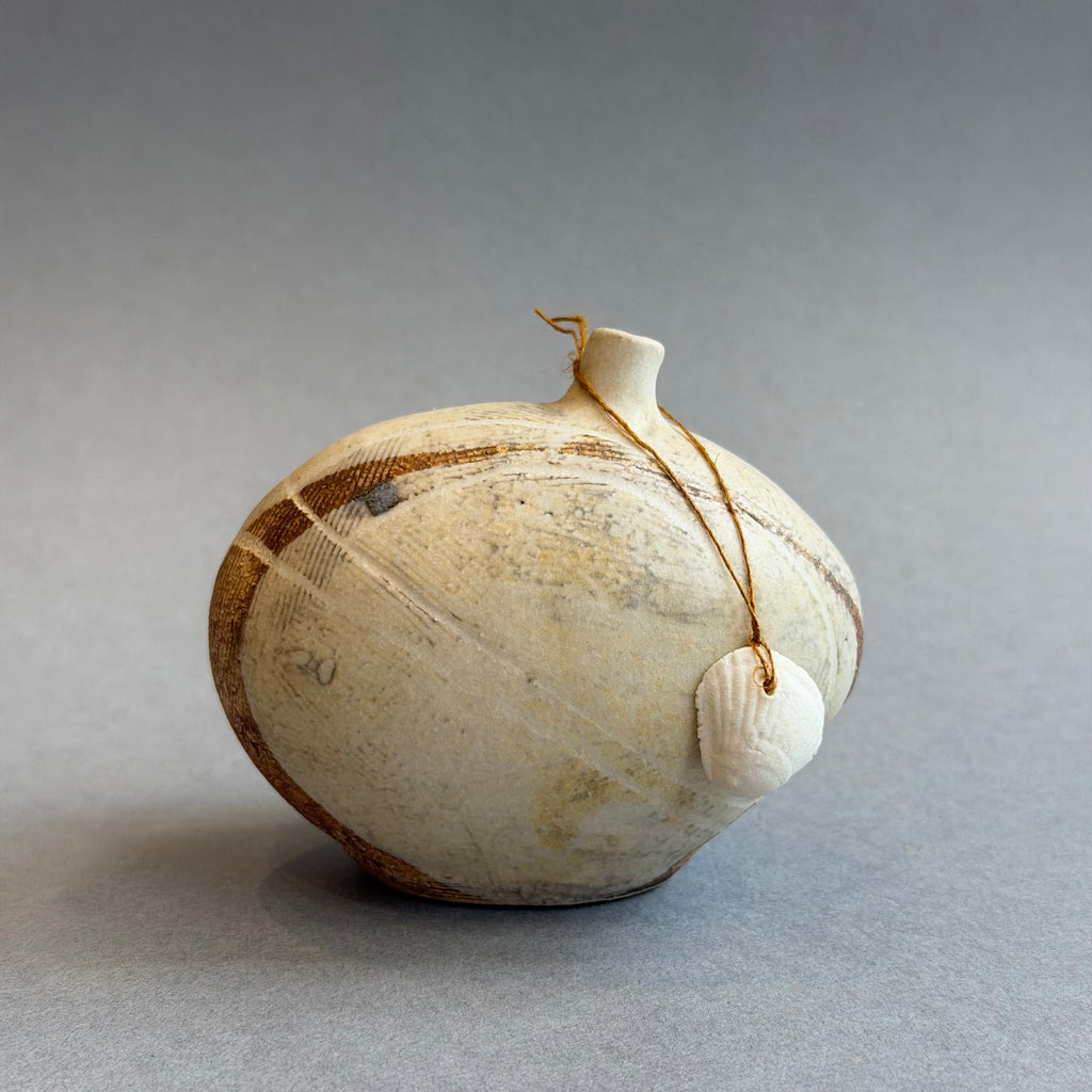 Rattling Pebble Bottle - Penarlâg [Three Sizes Available]