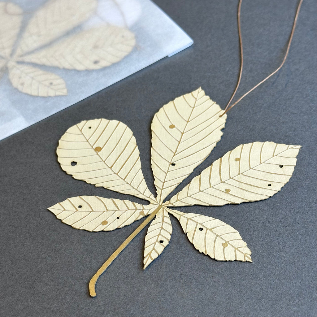 Single Horse Chestnut Leaf - Gold