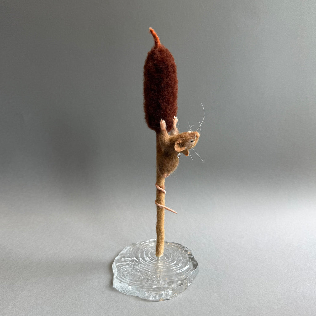 Needle Felted Mouse ‘Amber’ on a Bulrush