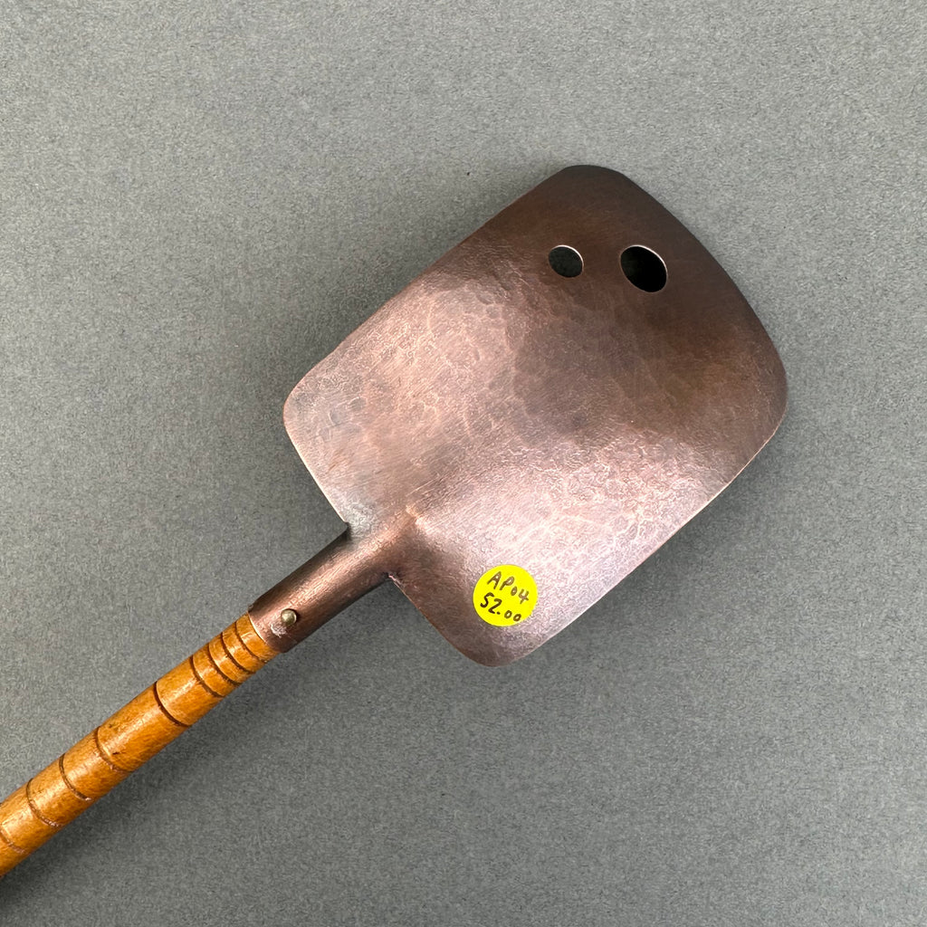 Decorative Enamel Spoon 'Small Wooden Spool’