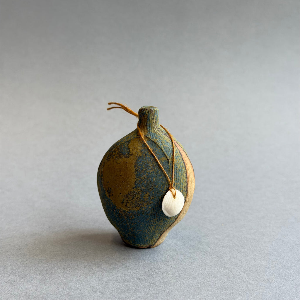 Rattling Pebble Bottle - Iron Blue [Three Sizes Available]