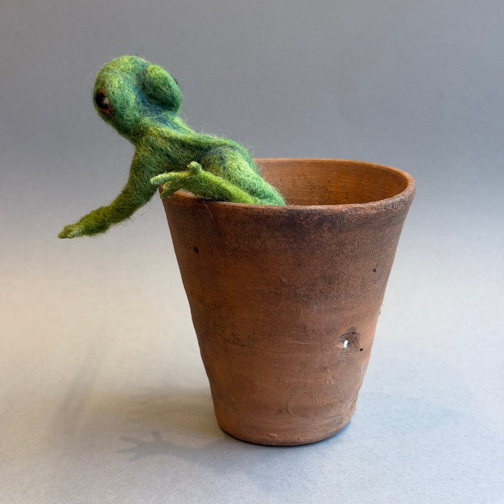Needle Felted Froggy on a Pot [Small]