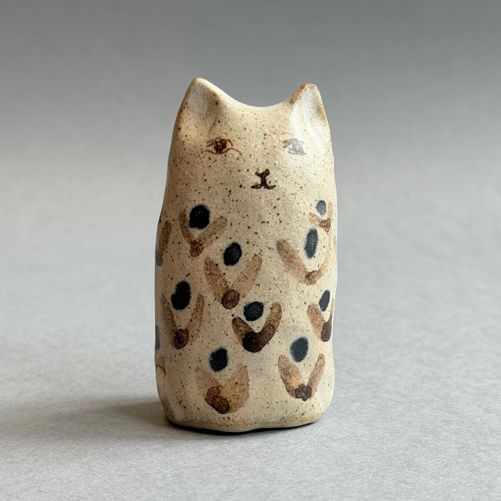 Stoneware Cat [small]