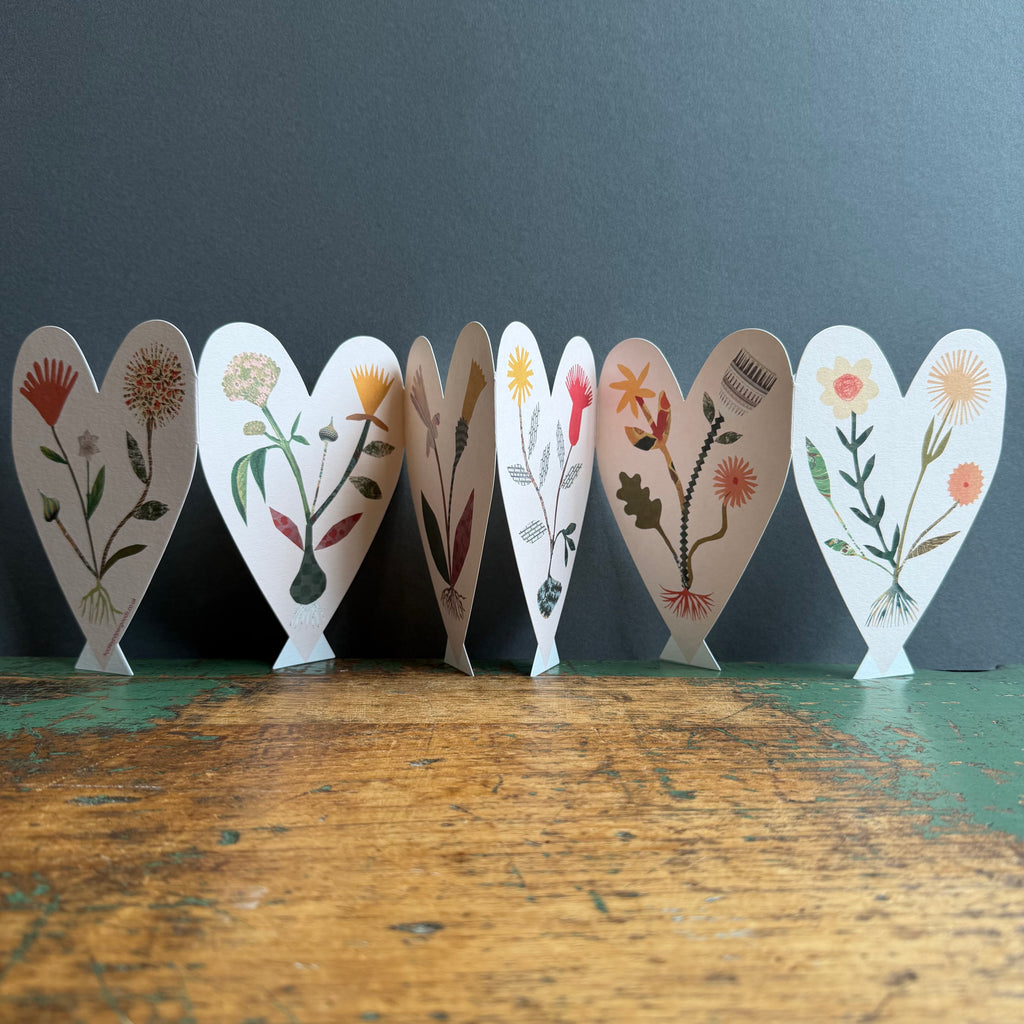 Concertina Card - Hearts