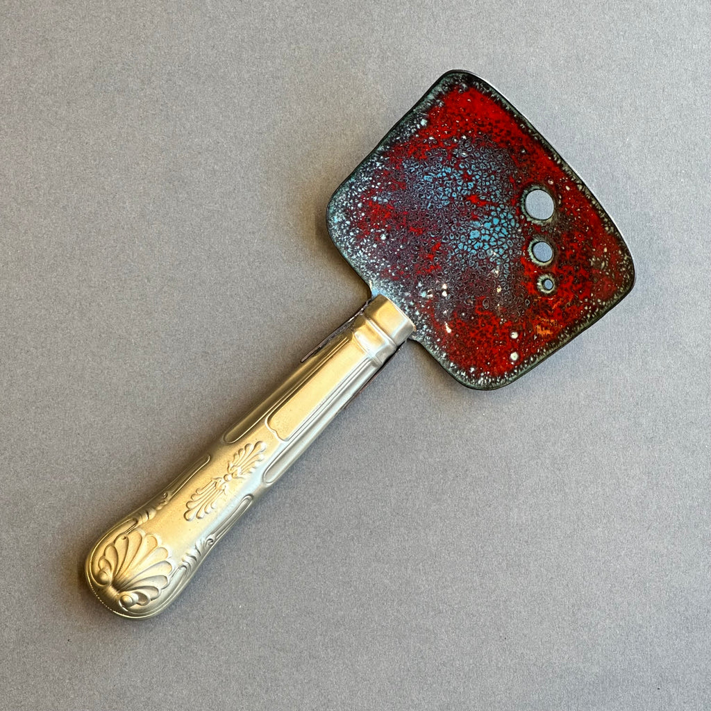 Decorative Enamel Spoon ‘Old Cutlery Handle’