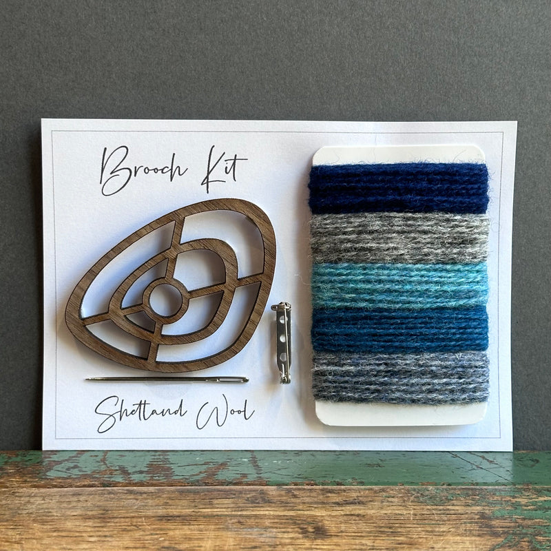 Brooch Kit - Pebble - Shetland Wool - Blue/Grey