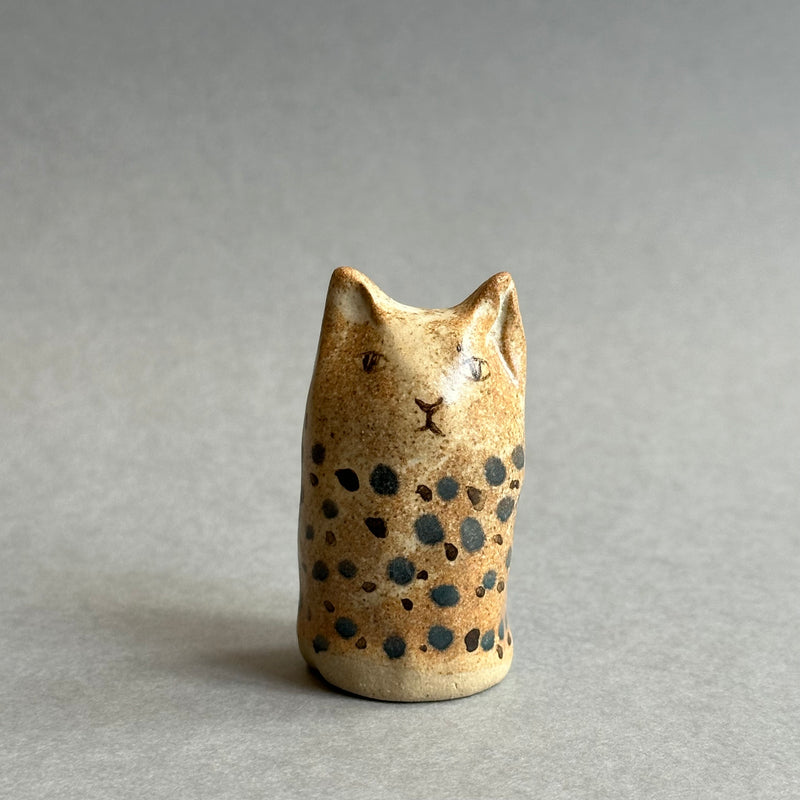 Stoneware Cat [small] #C