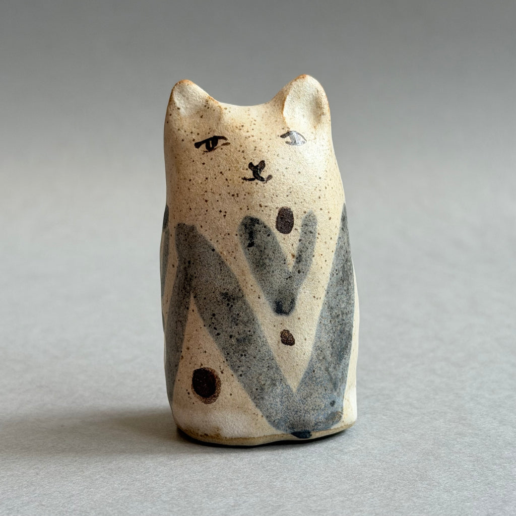 Stoneware Cat [small]