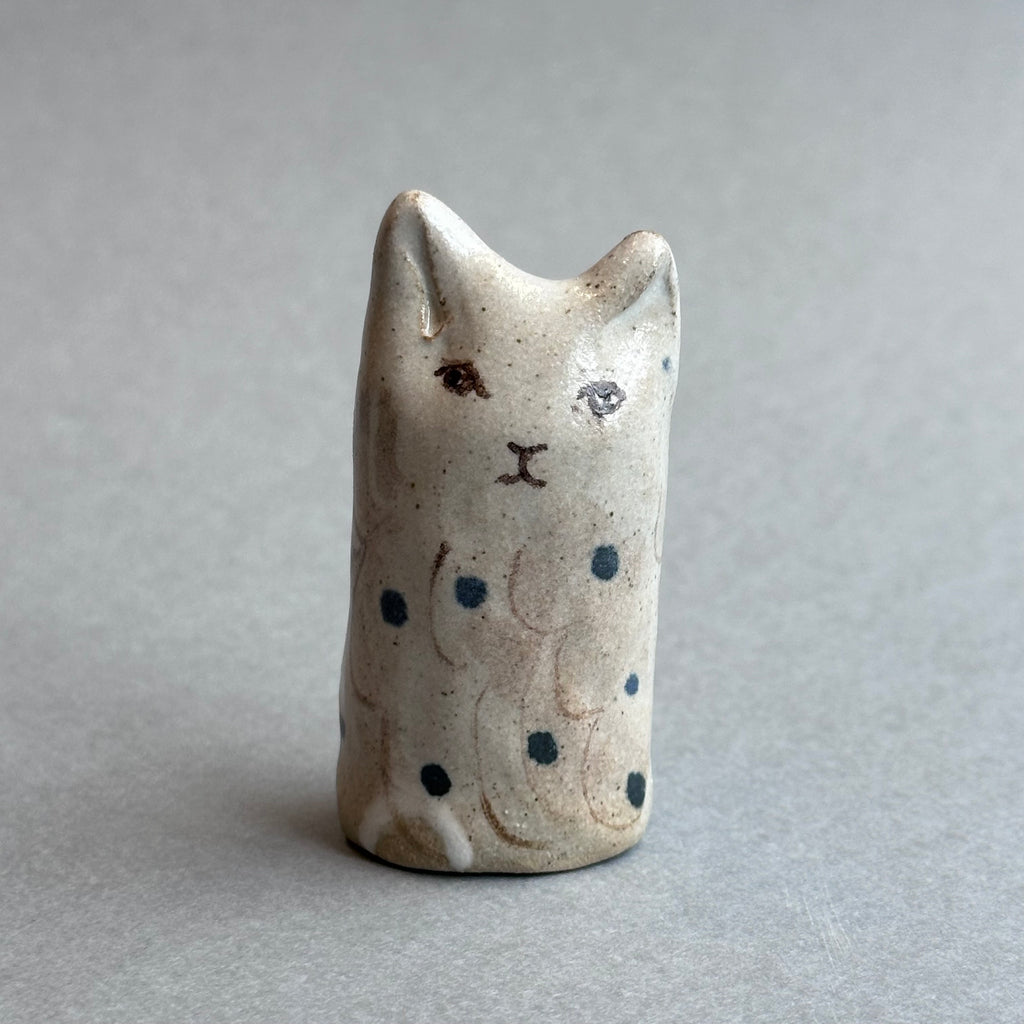 Stoneware Cat [small]