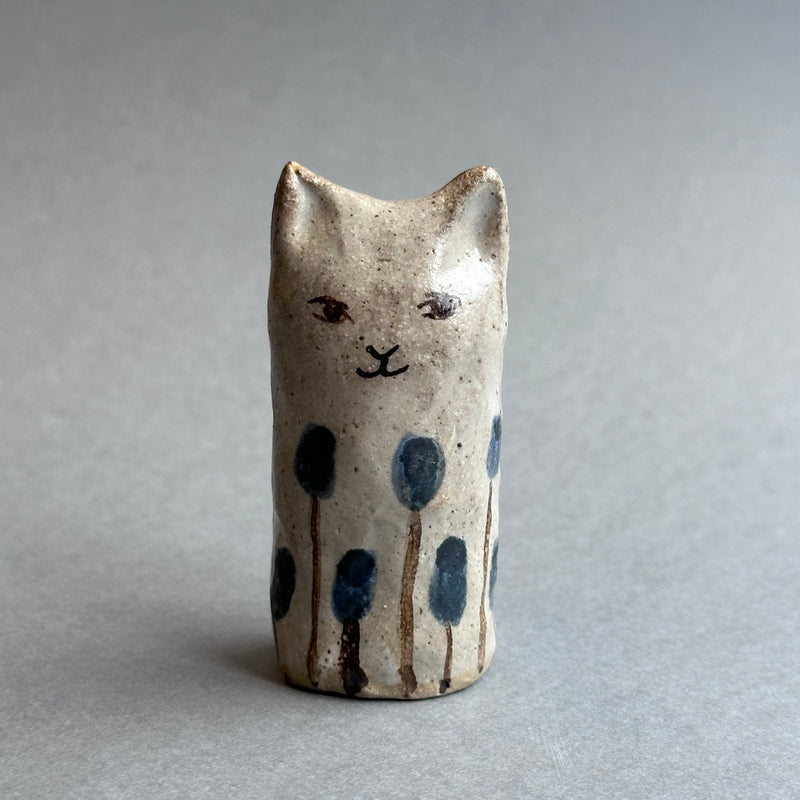 Stoneware Cat [tall]