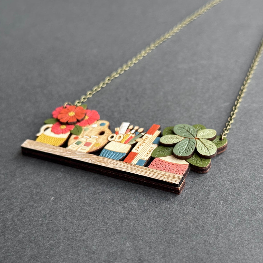 HSC Happy Shelf Necklace ‘Happy Art’