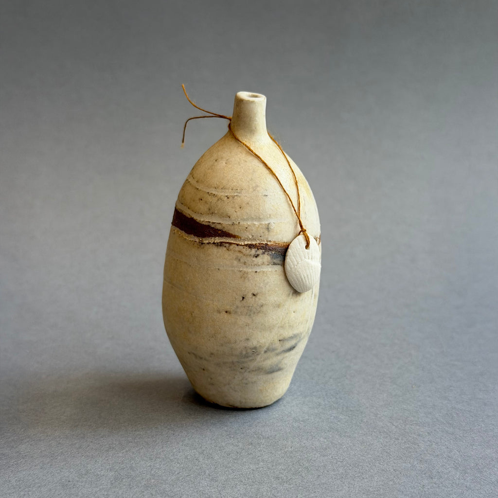 Rattling Pebble Bottle - Penarlâg [Three Sizes Available]