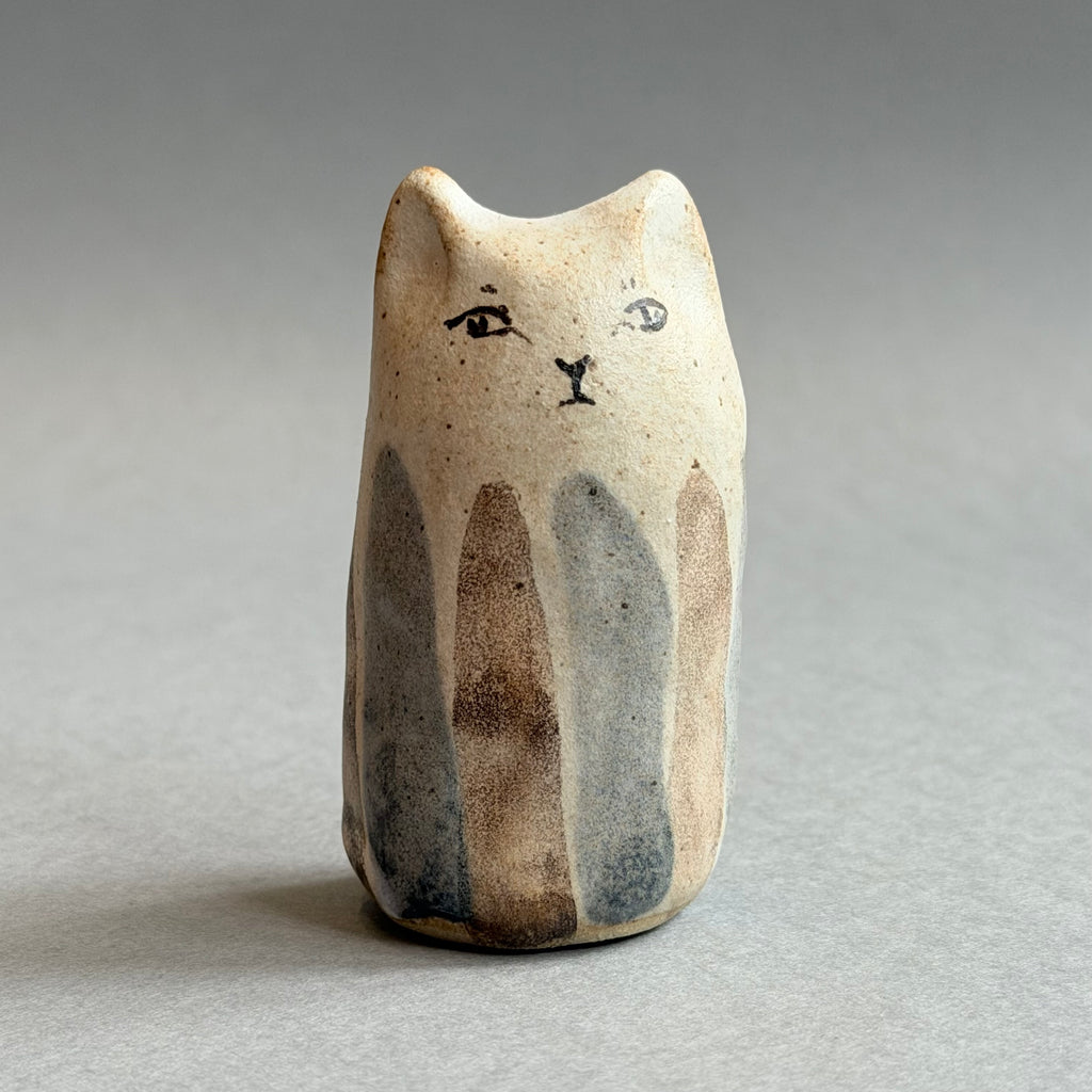 Stoneware Cat [small]